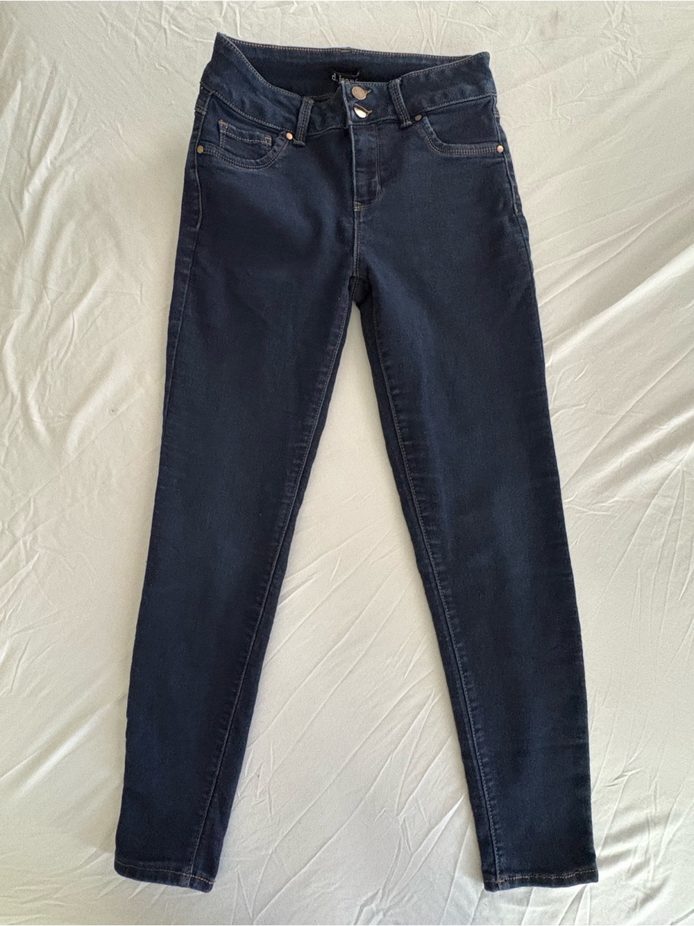 d.jeans Women’s Size 8 Dark Wash Stretch Skinny Jeans 25” Inseam